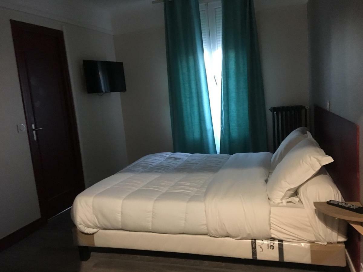 Hotel De Strasbourg Aulnay-sous-Bois Kültér fotó